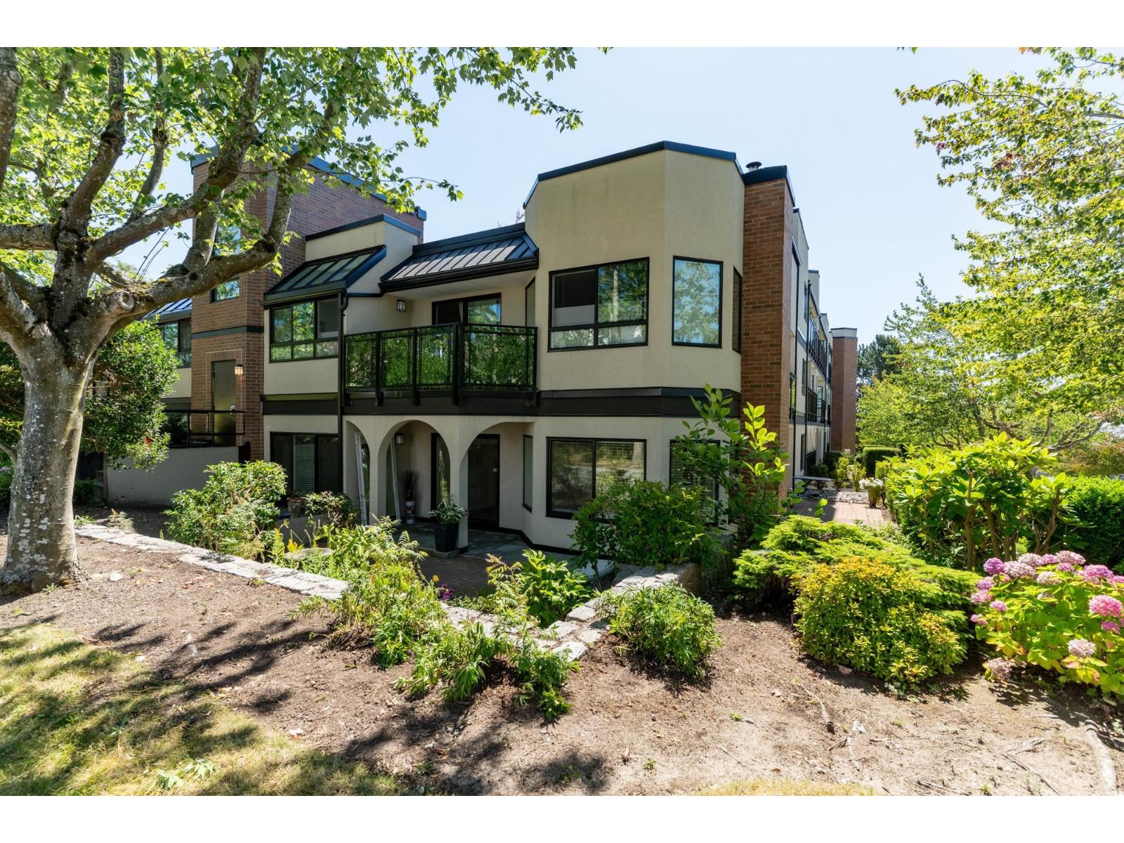 1280 Fir Street Unit 205, White Rock, BC V4B 4B1