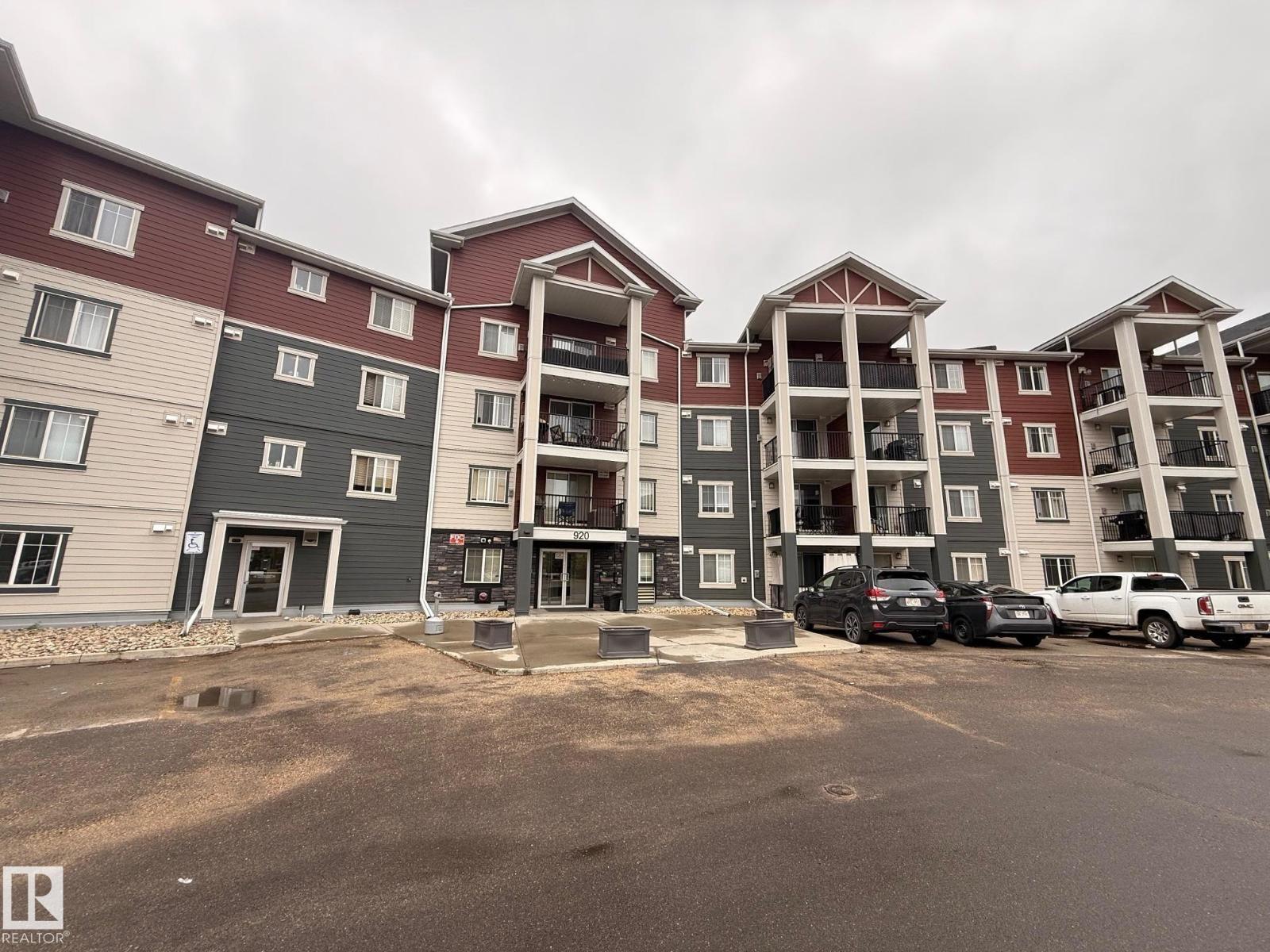 920 156 Street Northwest #316, Edmonton, AB T6R 0N6