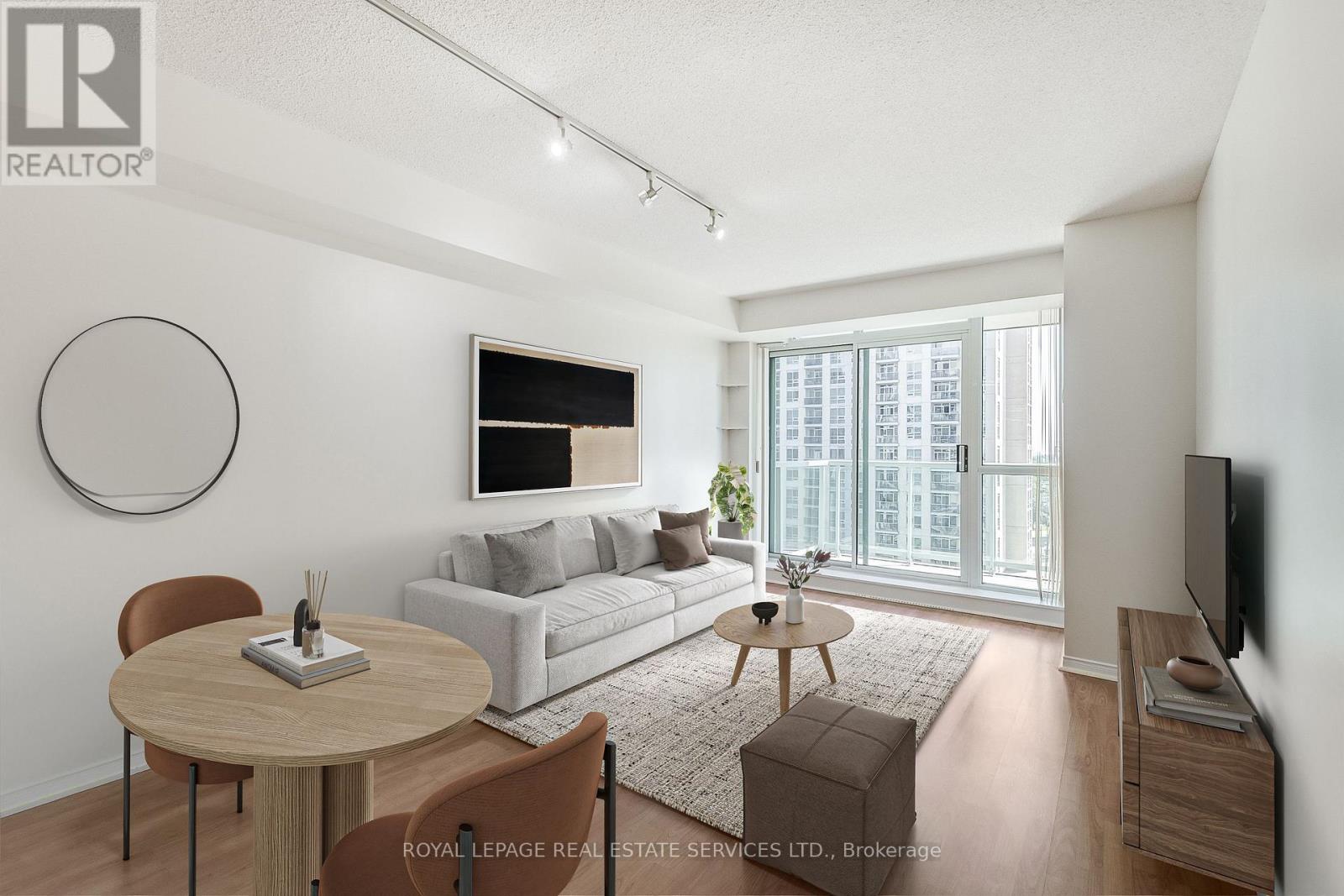 1005 9 Michael Power Pl, Toronto, ON M9A 0A5