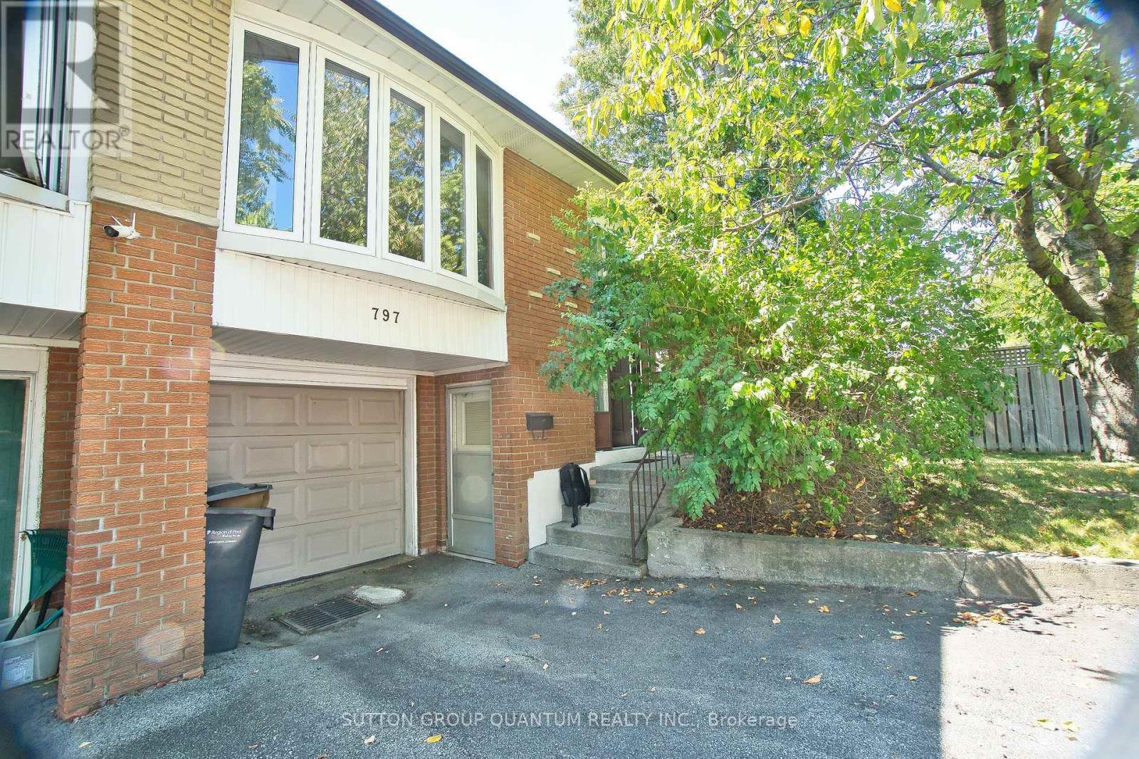 797 Eaglemount Cres, Mississauga, ON L5C 1H2