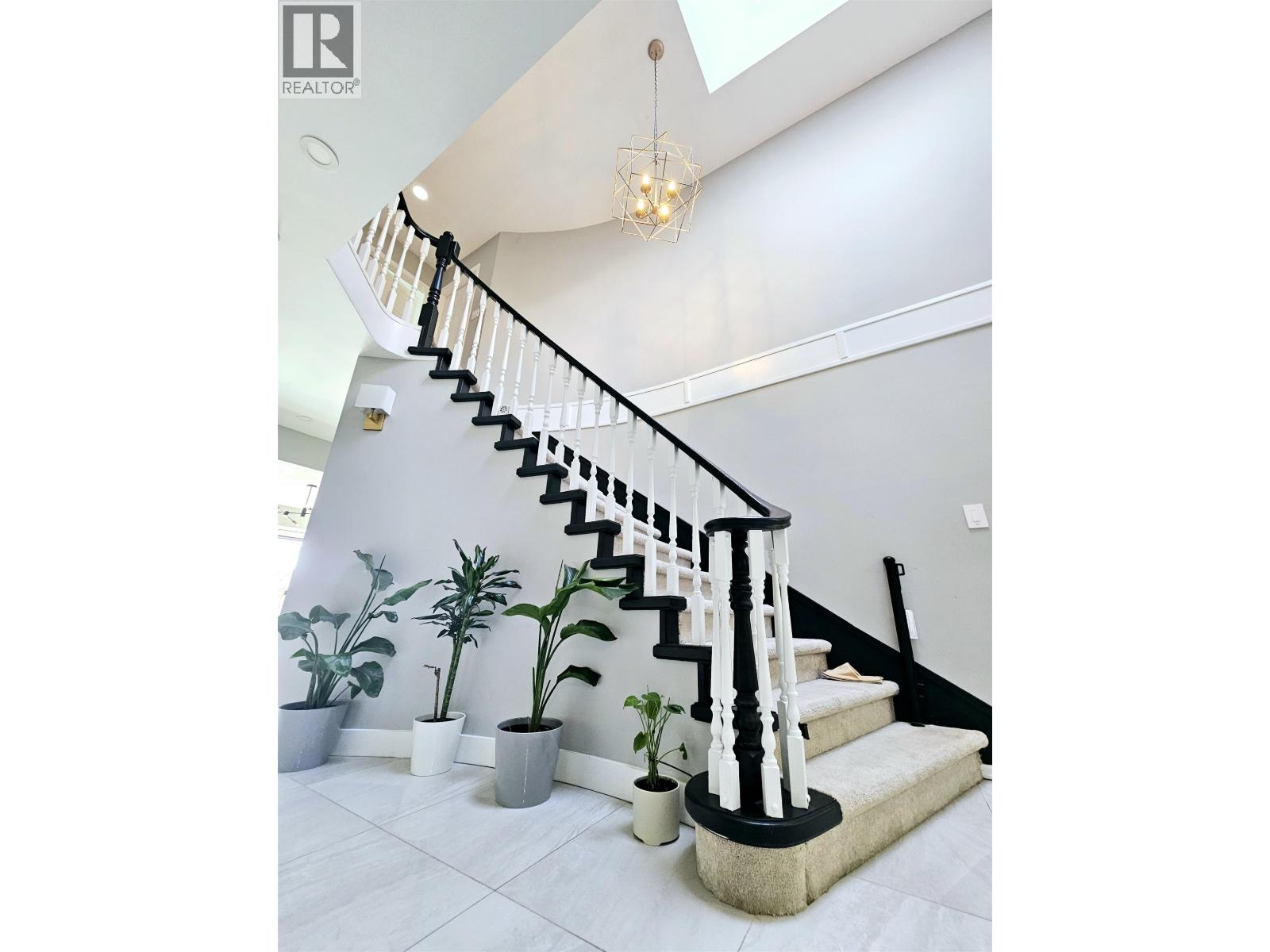 3760 Cunningham Dr, Richmond, BC V6X 3N5