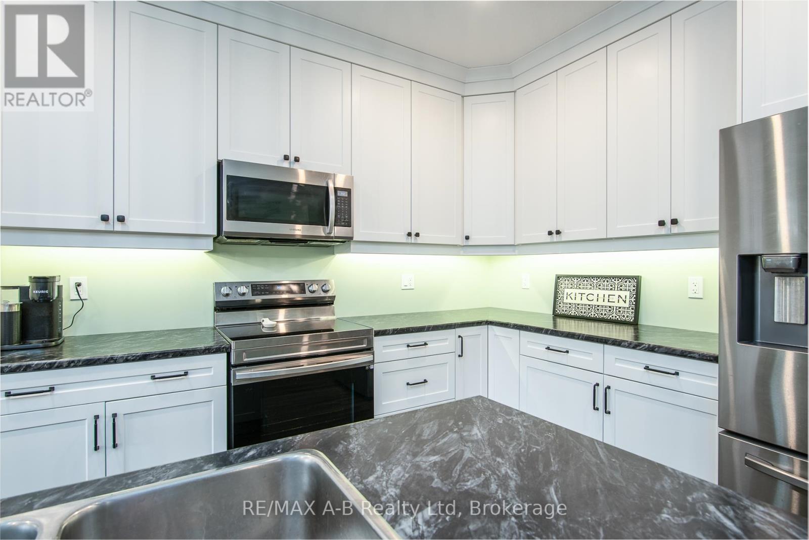 172 Hooper St, St. Marys, ON N4X 0C1