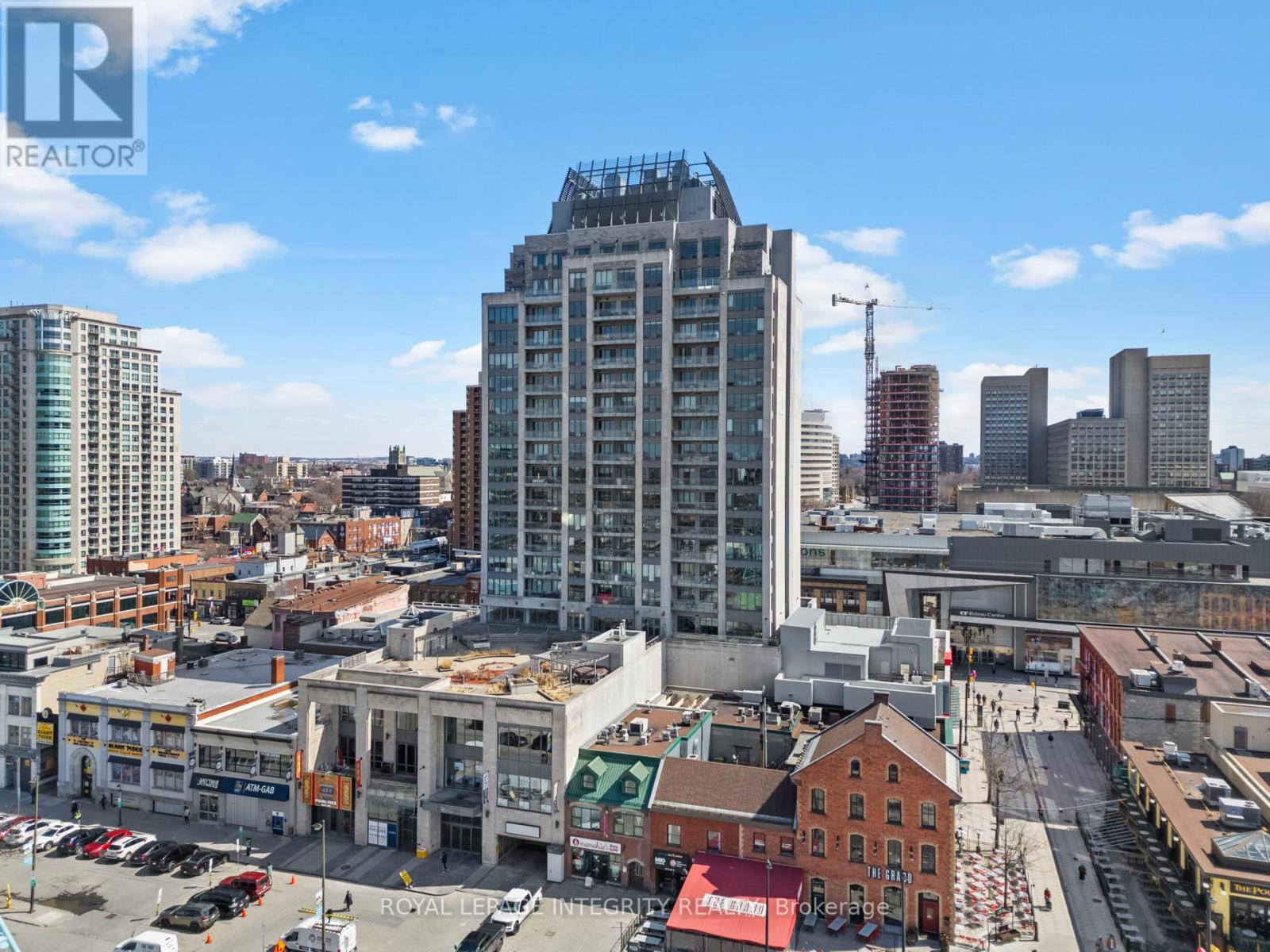 1207 90 George St, Ottawa, ON K1N 0A8