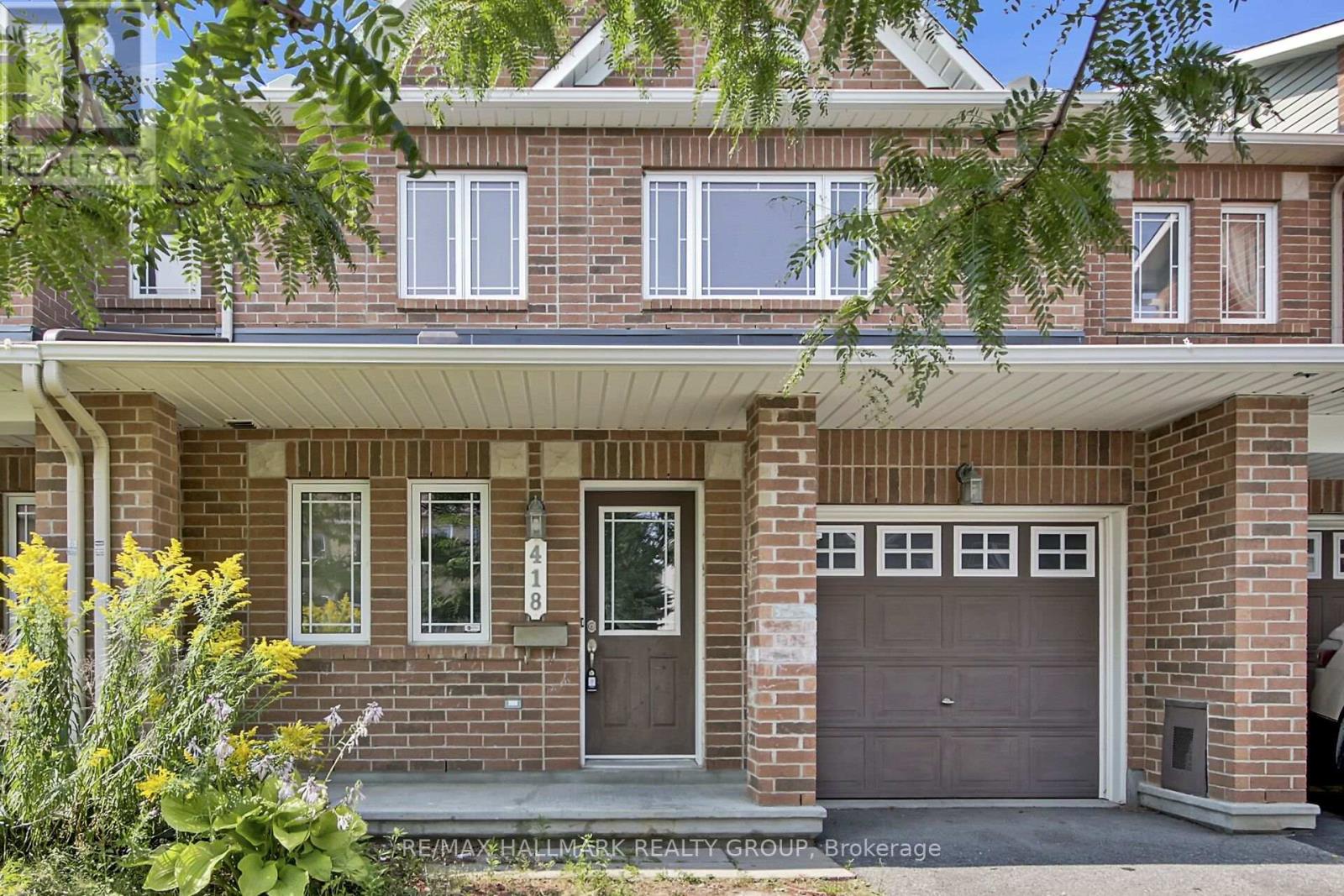 418 Temiskaming Cres, Ottawa, ON K2J 0V4