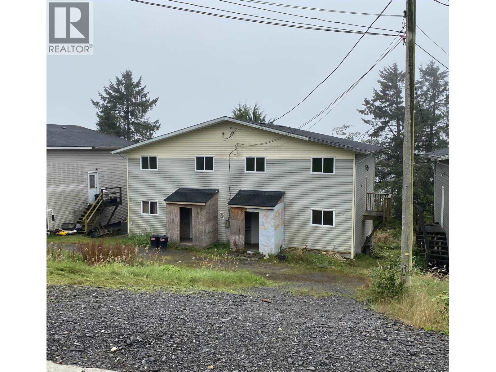 890-894 Oceanview Dr, Port Edward, BC V0V 1G0