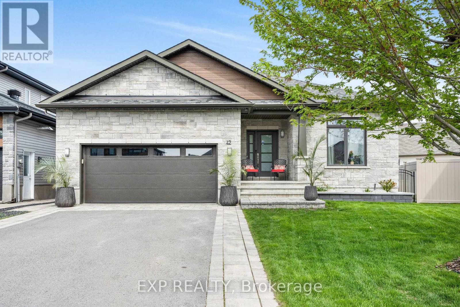 42 Granite St, Clarence-rockland, ON K4K 0H8