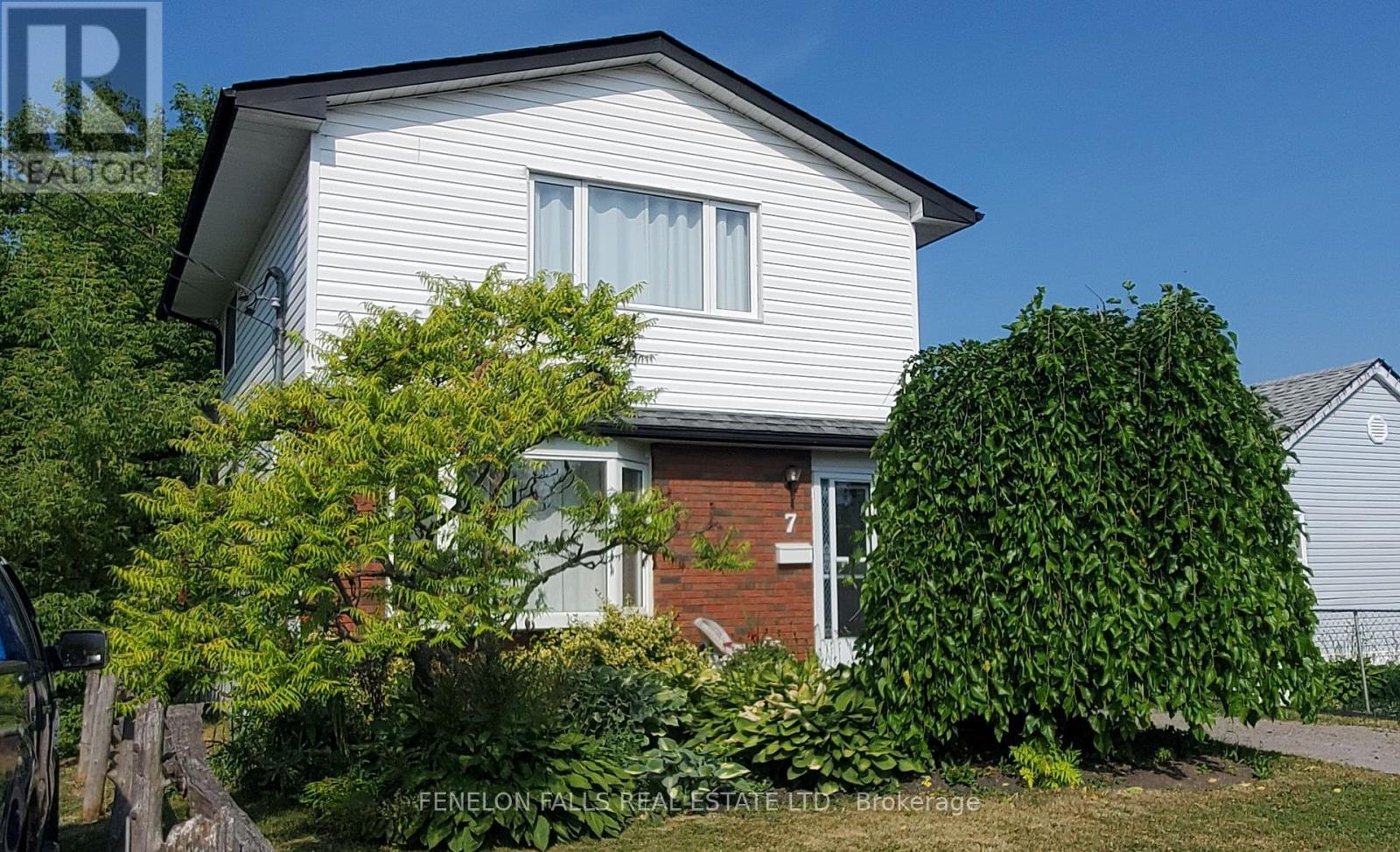 7 James St, Kawartha Lakes, ON K9V 3B3