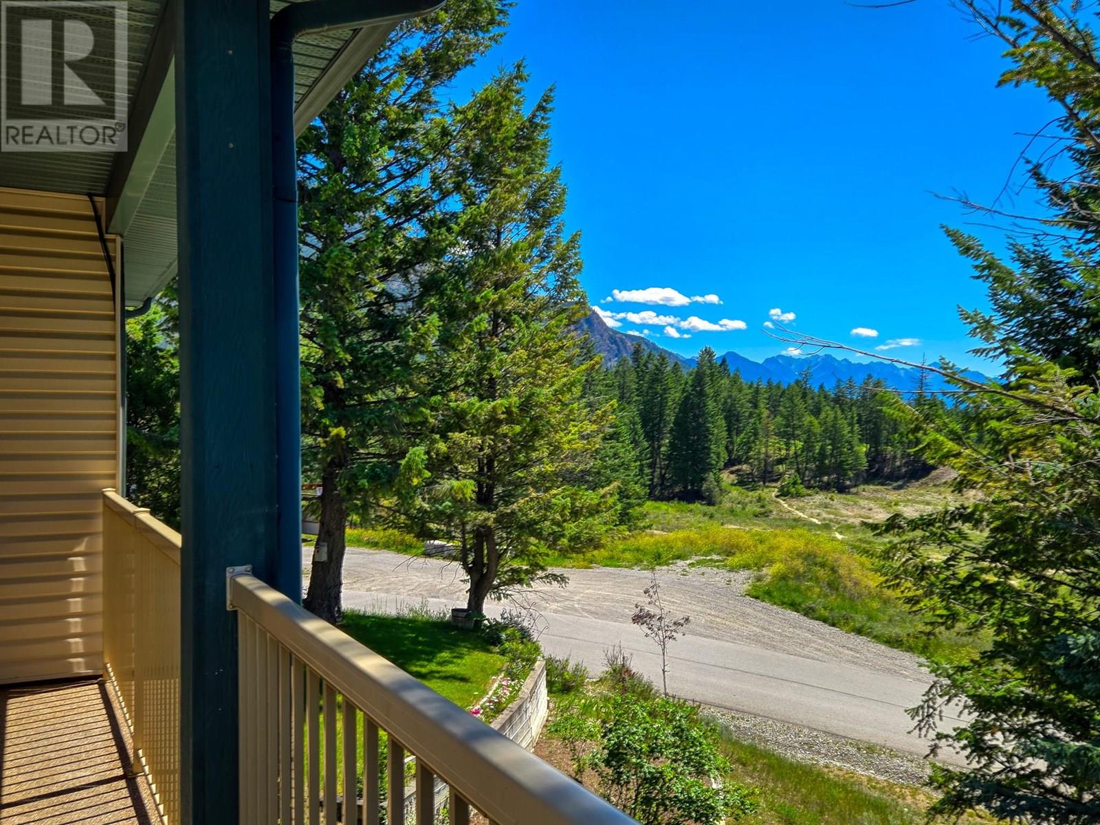 31 Wolf Cres #a, Invermere, BC V0A 1K2