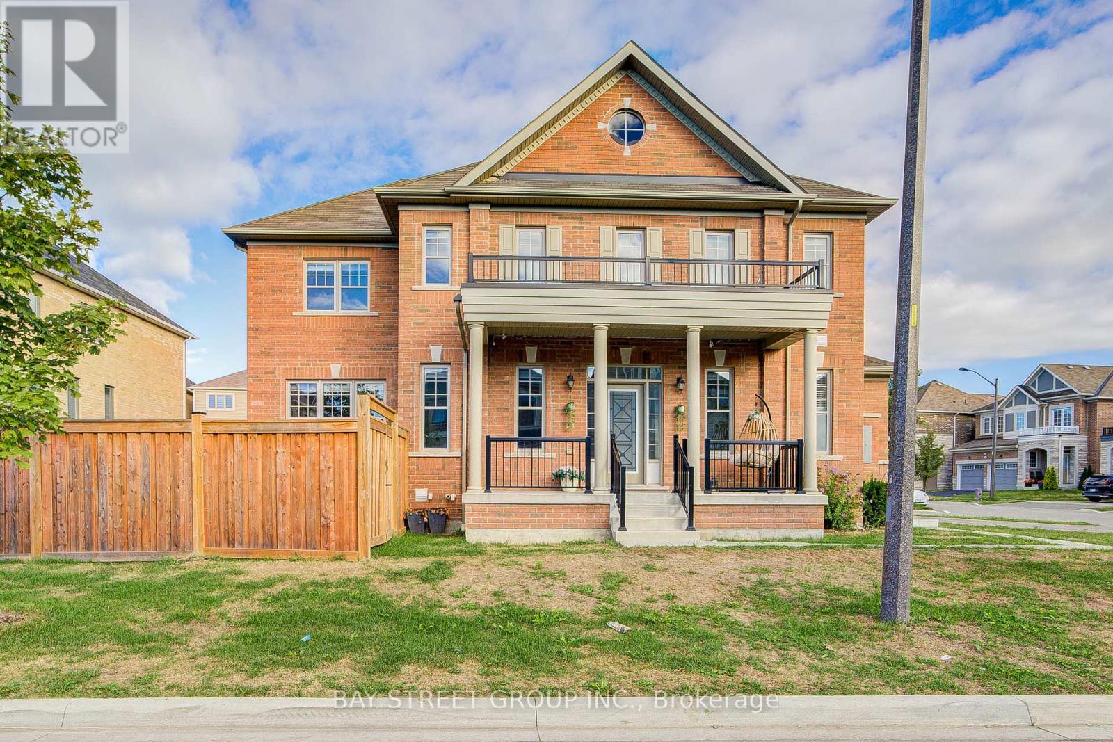 160 Westfield Dr, Whitby, ON L1P 0G2