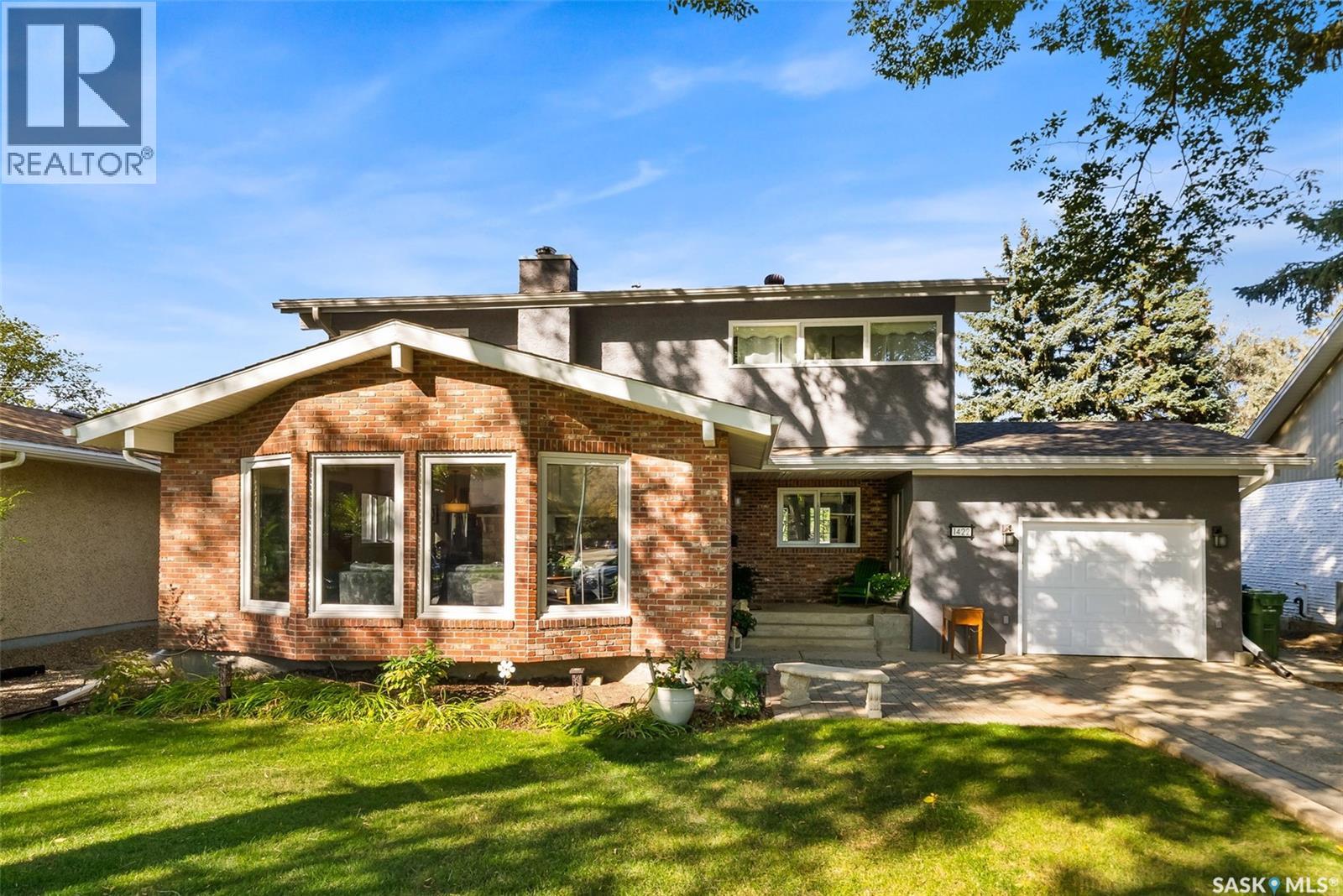 1422 Uhrich Ave, Regina, SK S4S 3R7