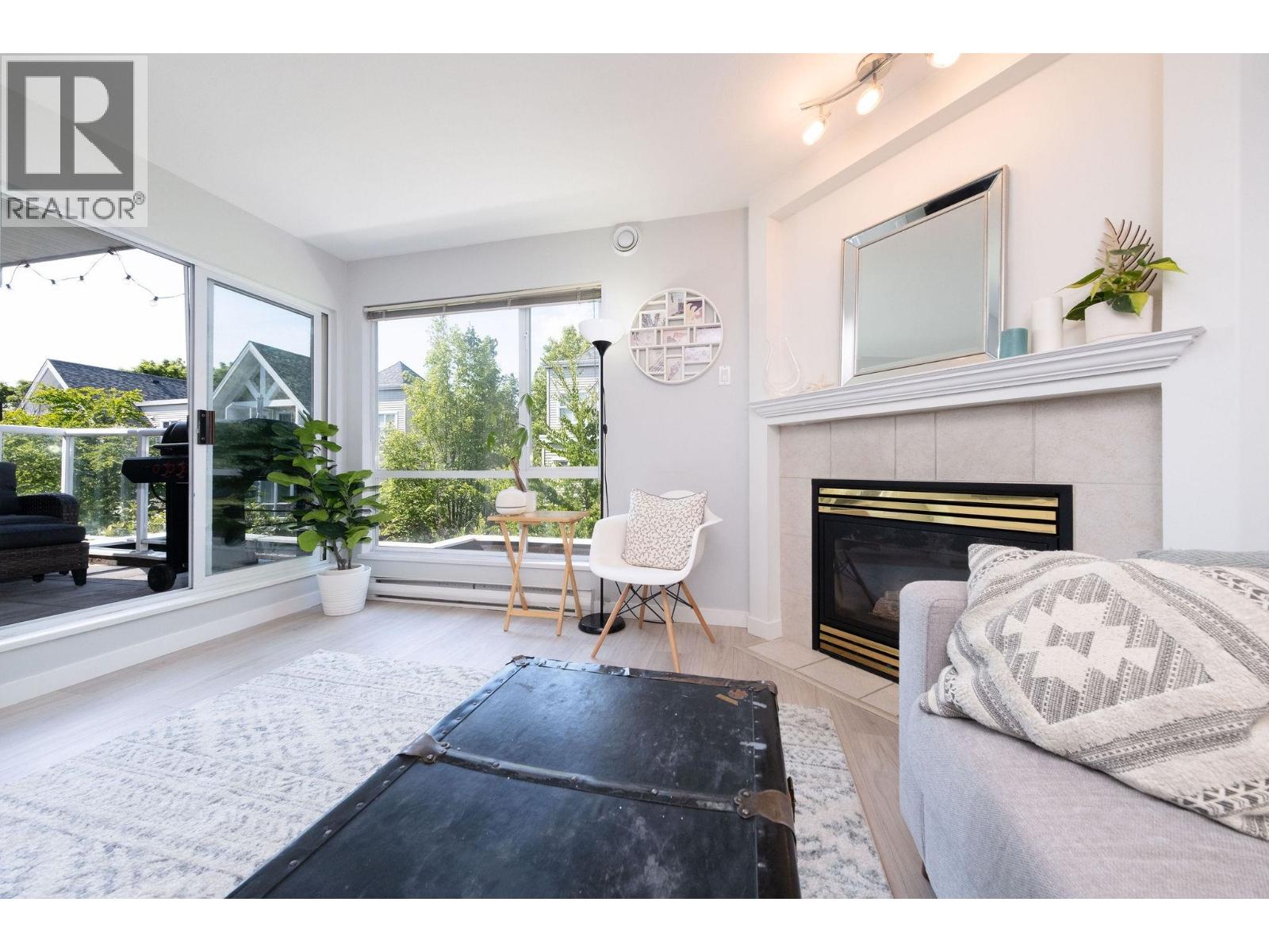 789 W 16 Avenue Unit 305, Vancouver, BC V5Z 1S8
