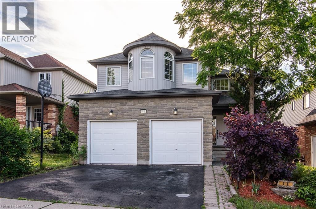 11 Apple Ridge Dr, Kitchener, ON N2P 2R8