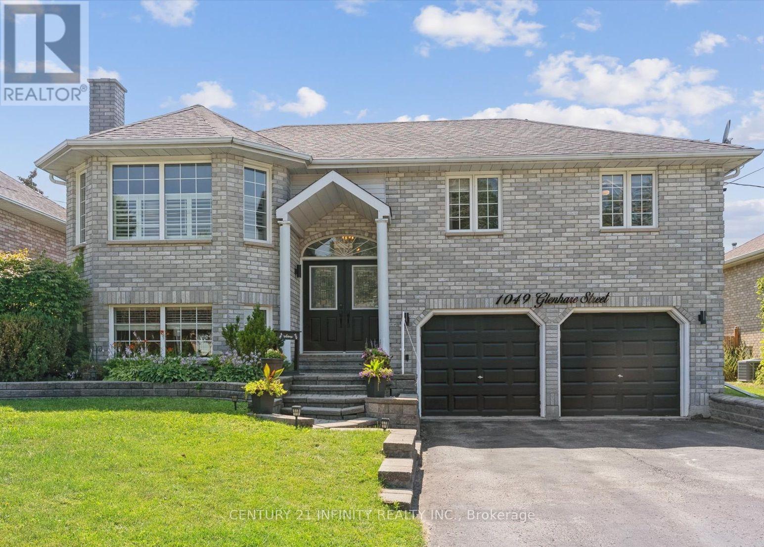 1049 Glenhare St, Cobourg, ON K9A 5B8