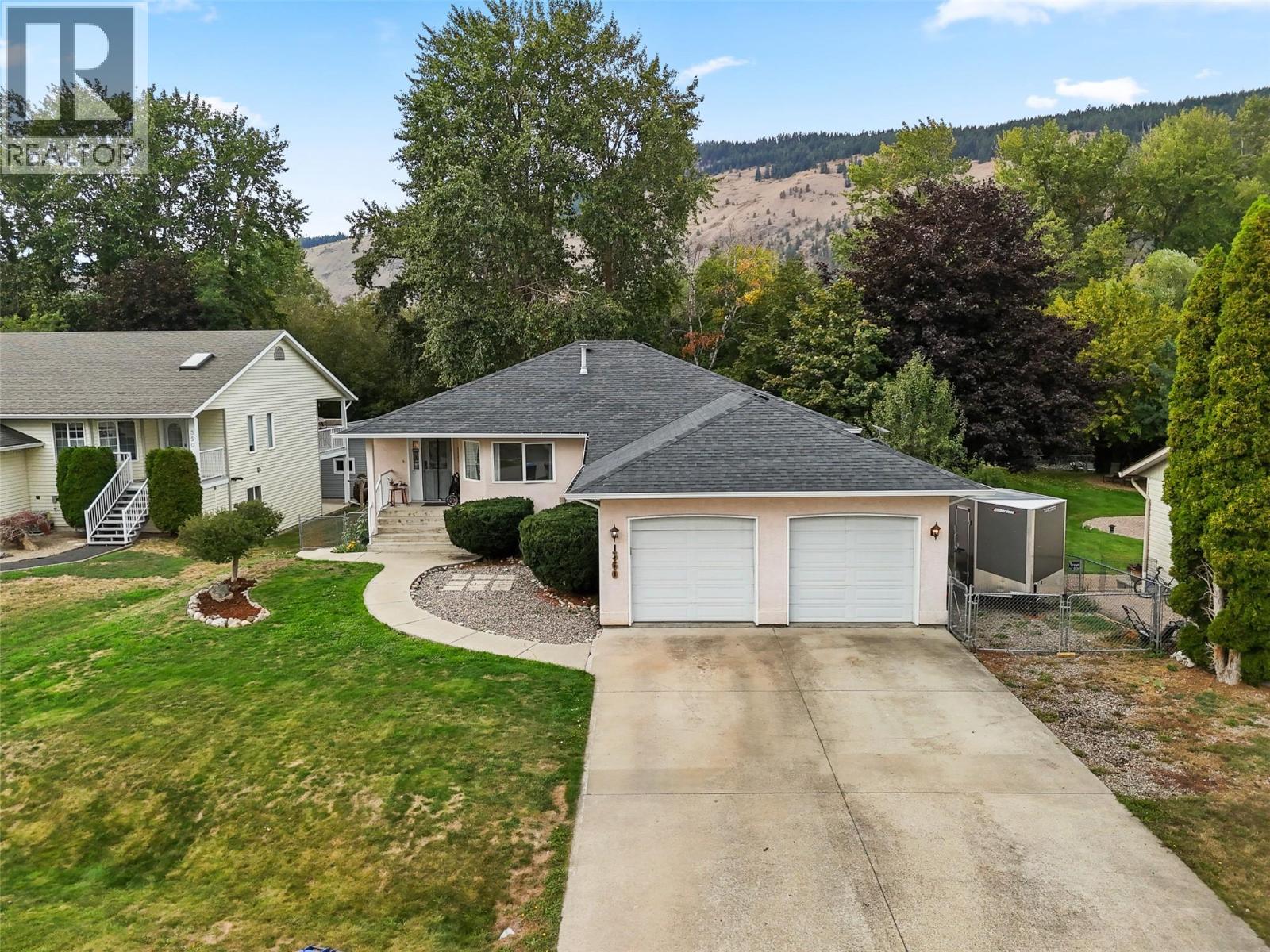 360 Juniper St, Chase, BC V0E 1M0