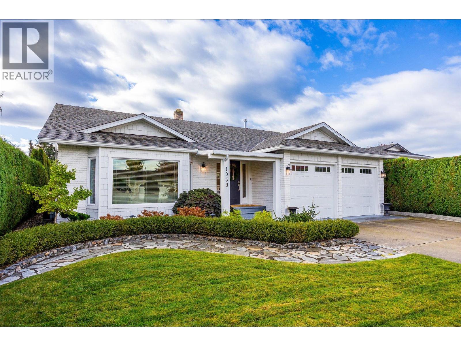 1039 Cushing Ct, Kelowna, BC V1Y 8W8