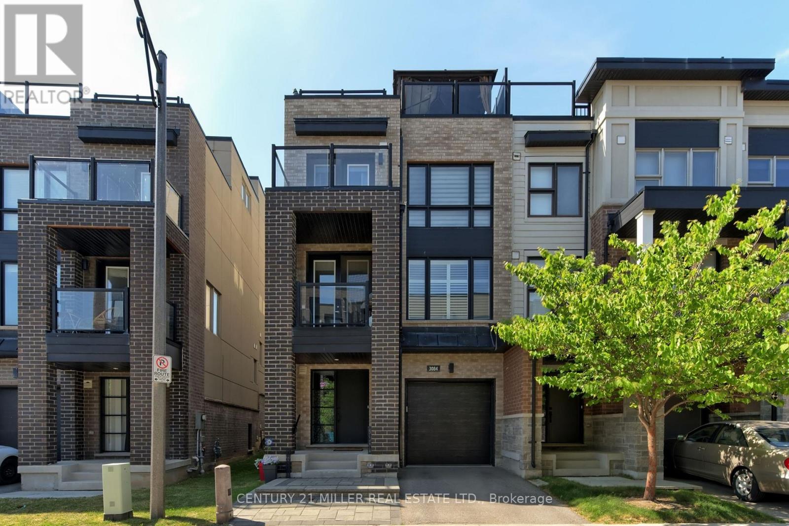 3084 Cascade Common, Oakville, ON L6H 0R8