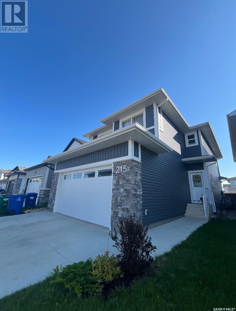 215 Skopik Cres, Saskatoon, SK S7V 0V7