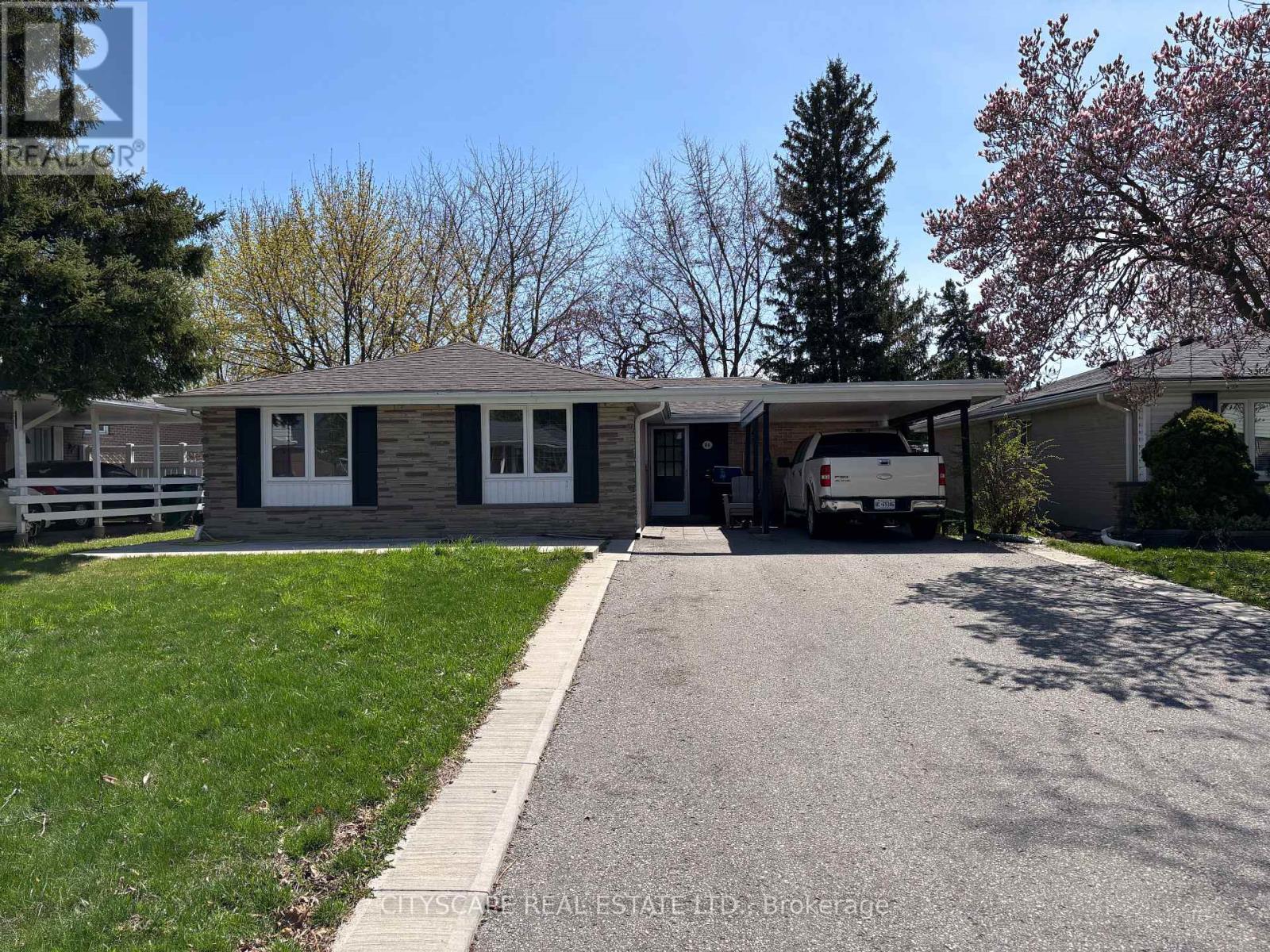 84 Bartley Bull Pkwy, Brampton, ON L6W 2J6