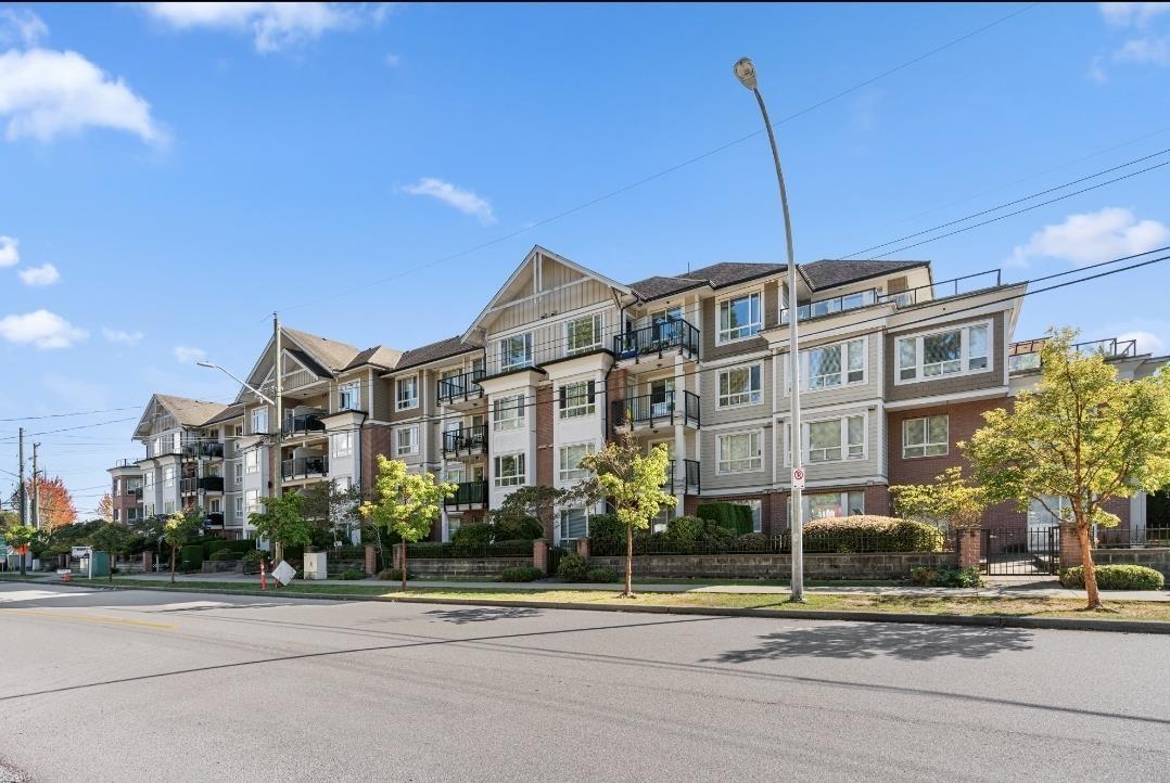14960 102a Avenue Unit 403, Surrey, BC V3R 6A3