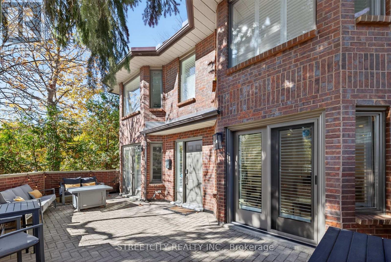 2-152 Albert St, London, ON N6A 1M1