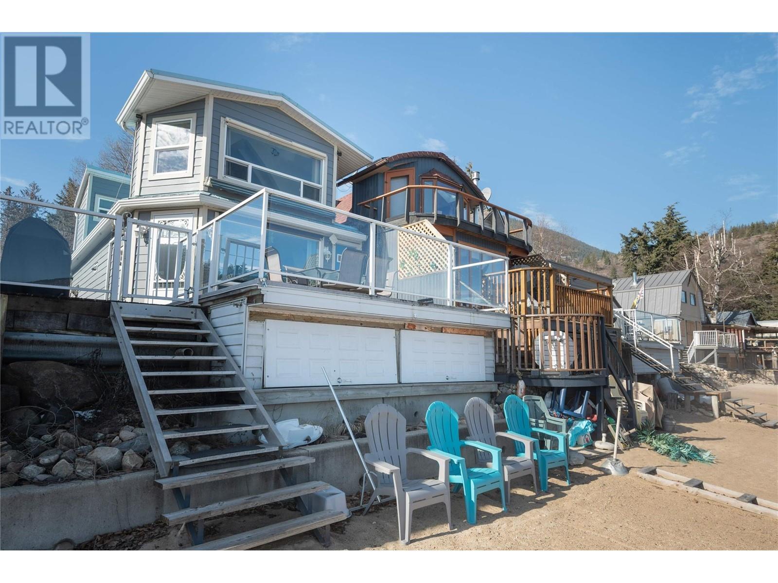 6820 Trans Canada Highway Nw Unit 2, Salmon Arm, BC V1E 3A2