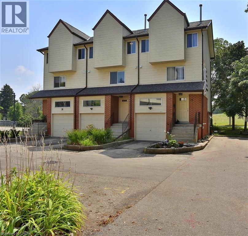 1085 Queens Boulevard Unit 13, Kitchener, ON N2M 1B9
