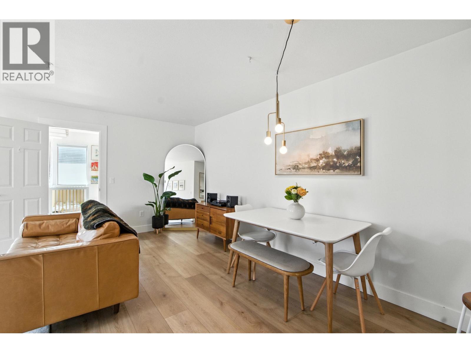 688 E 16th Avenue Unit 106, Vancouver, BC V5T 2V4