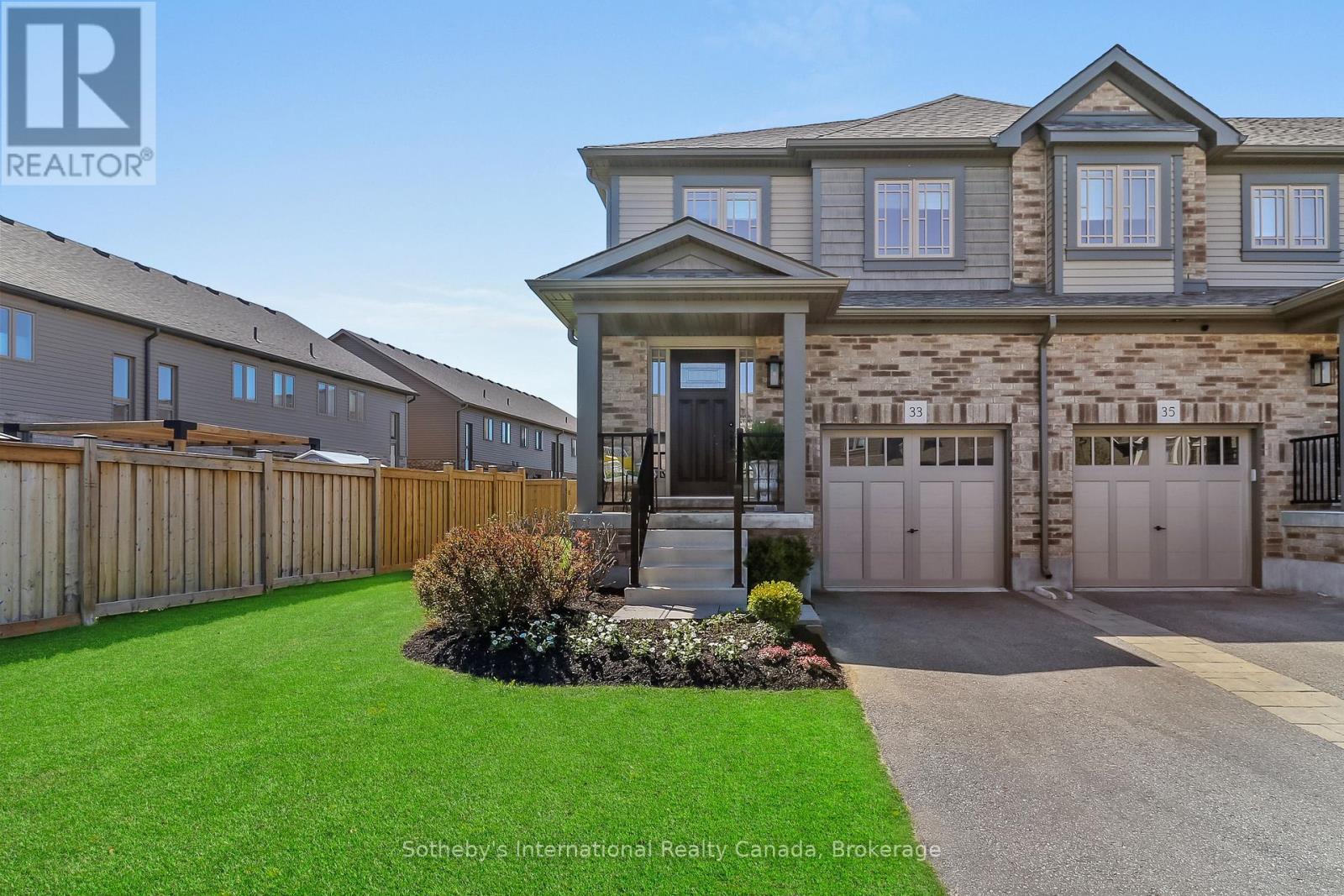 33 Foley Cres, Collingwood, ON L9Y 3B7