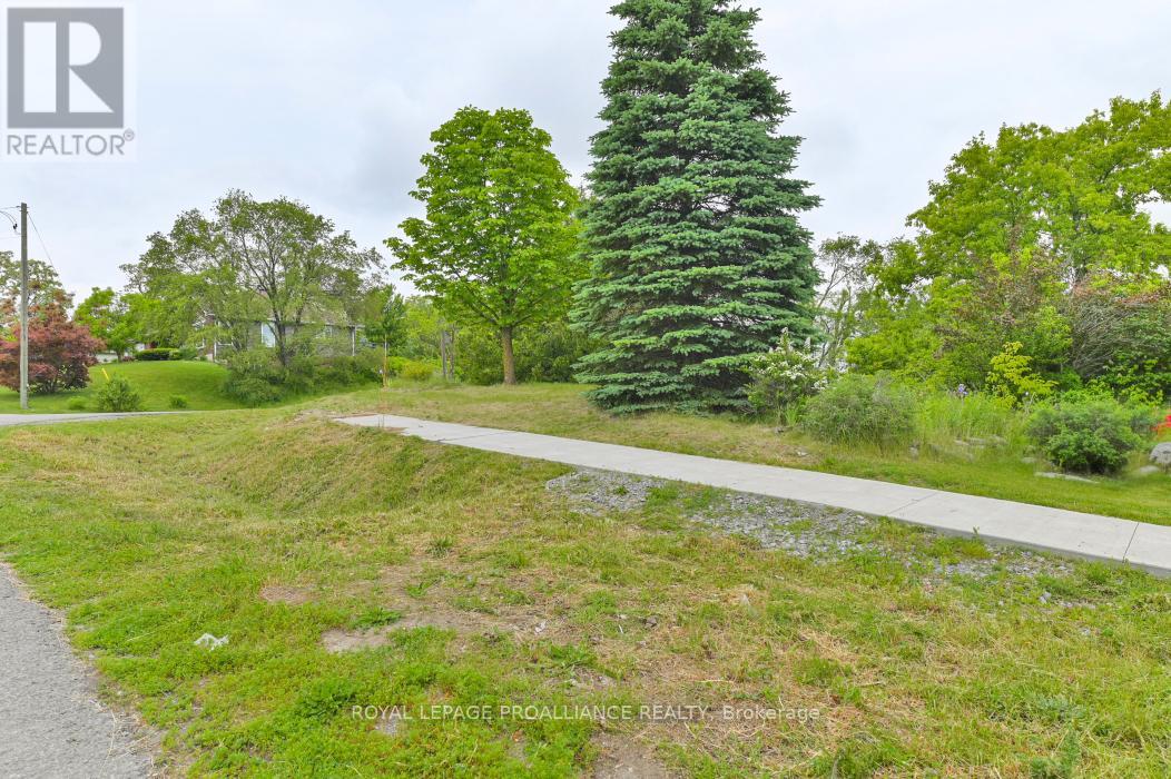 27 Tanner Dr, Stirling-Rawdon, ON K0K 3E0