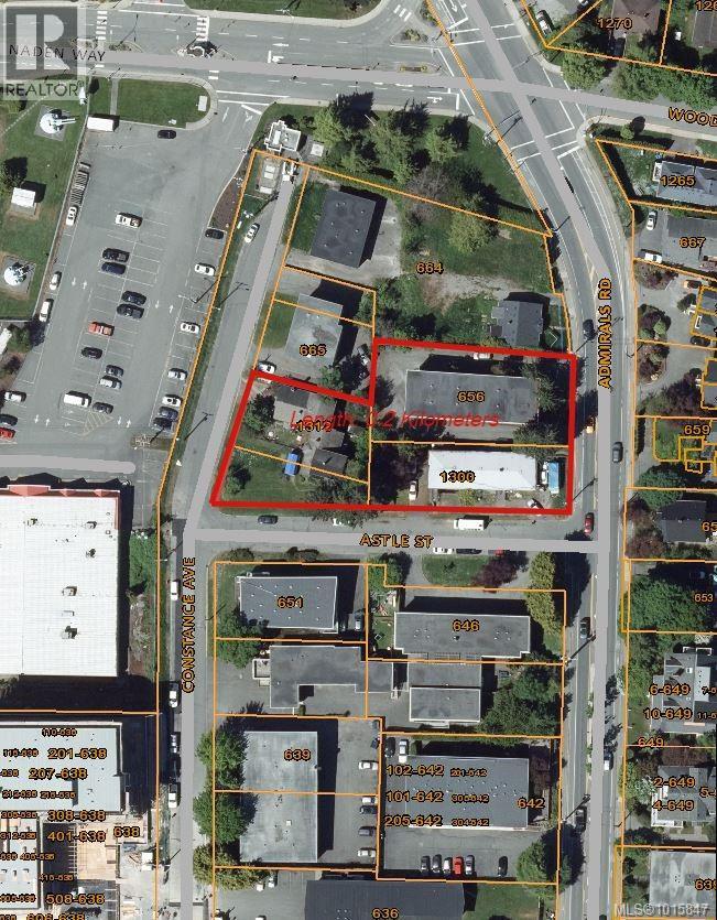 656 Admirals Rd, Esquimalt, BC V9A 2P6