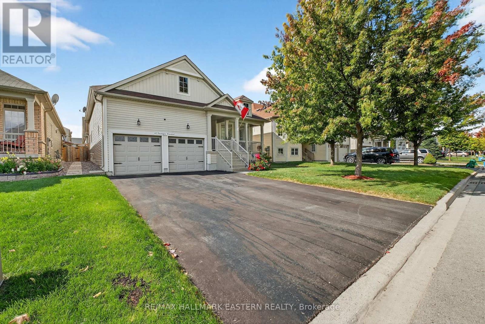 12 Grainger Cres, Port Hope, ON L1A 0B8