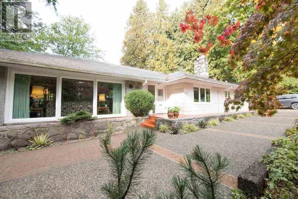6491 Mackenzie Pl, Vancouver, BC V6N 1H6