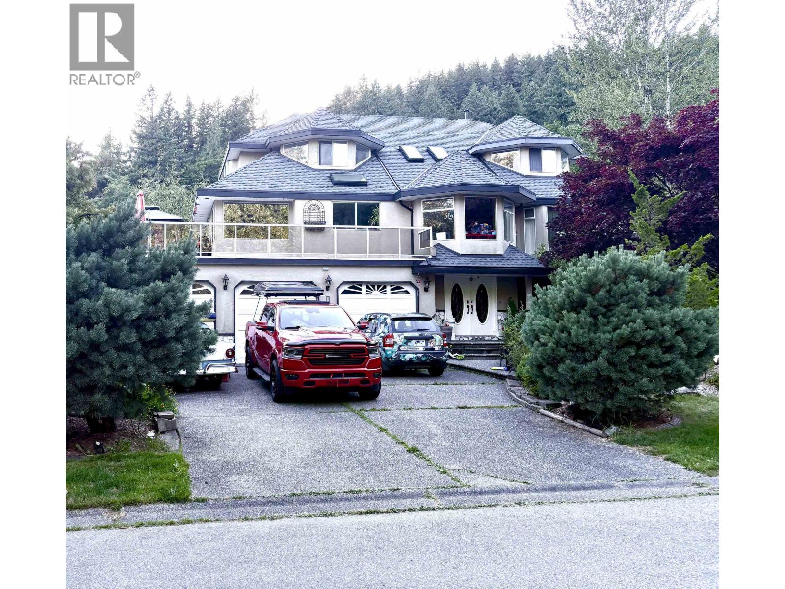 15227 Sheridan Dr, Pitt Meadows, BC V3Y 2T9