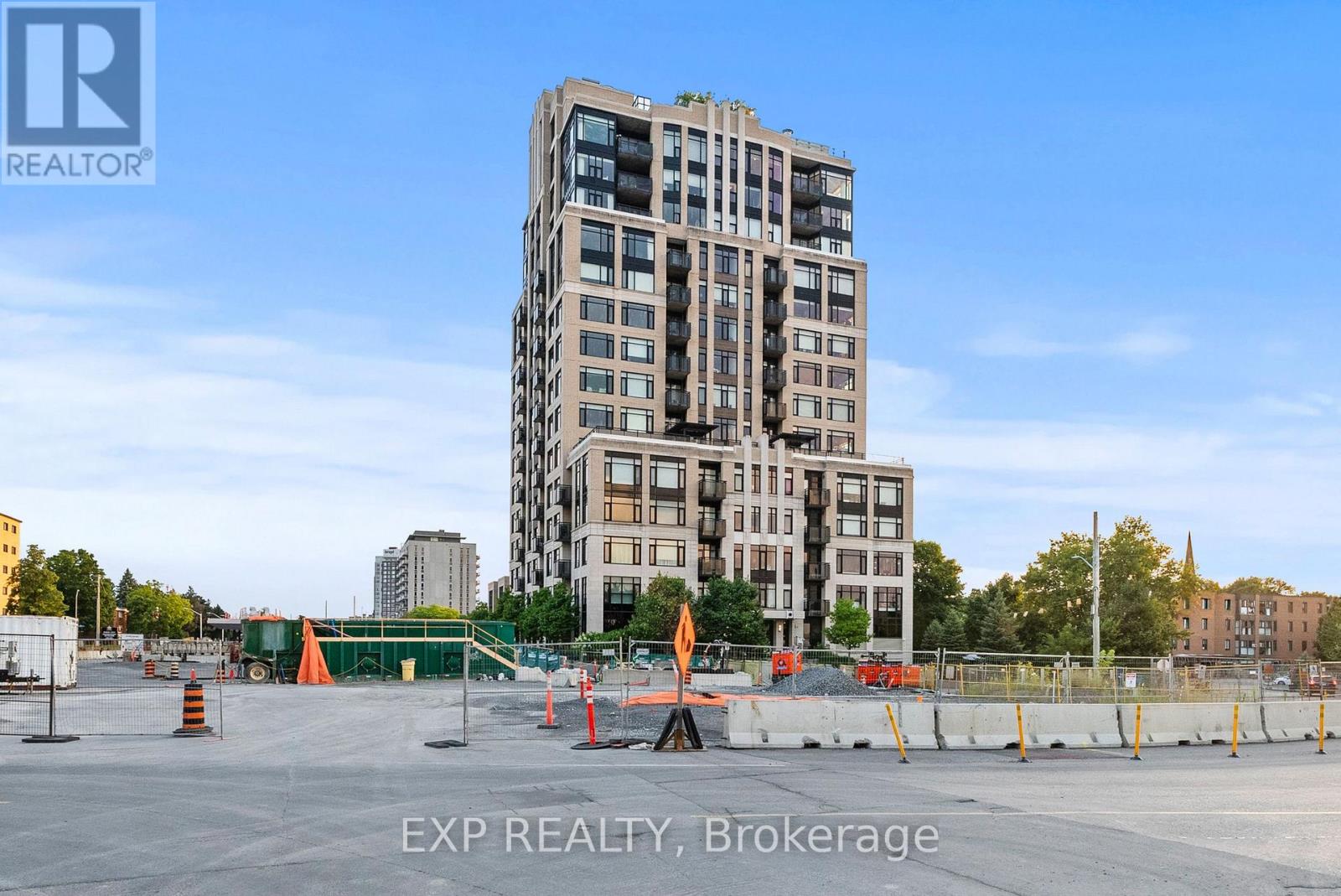 1203 75 Cleary Ave, Ottawa, ON K2A 1R8