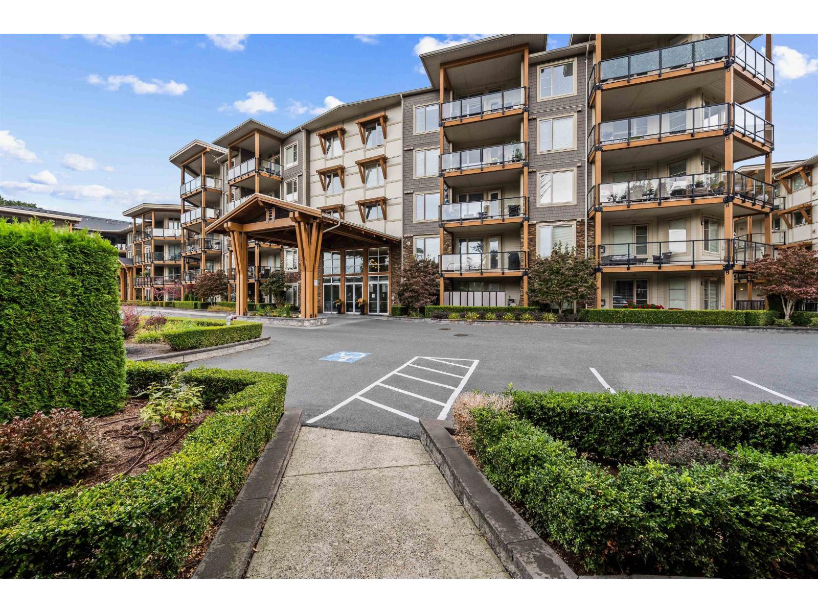 45750 Keith Wilson Roadvedder Crossing Unit 305, Chilliwack, BC V2R 0X3