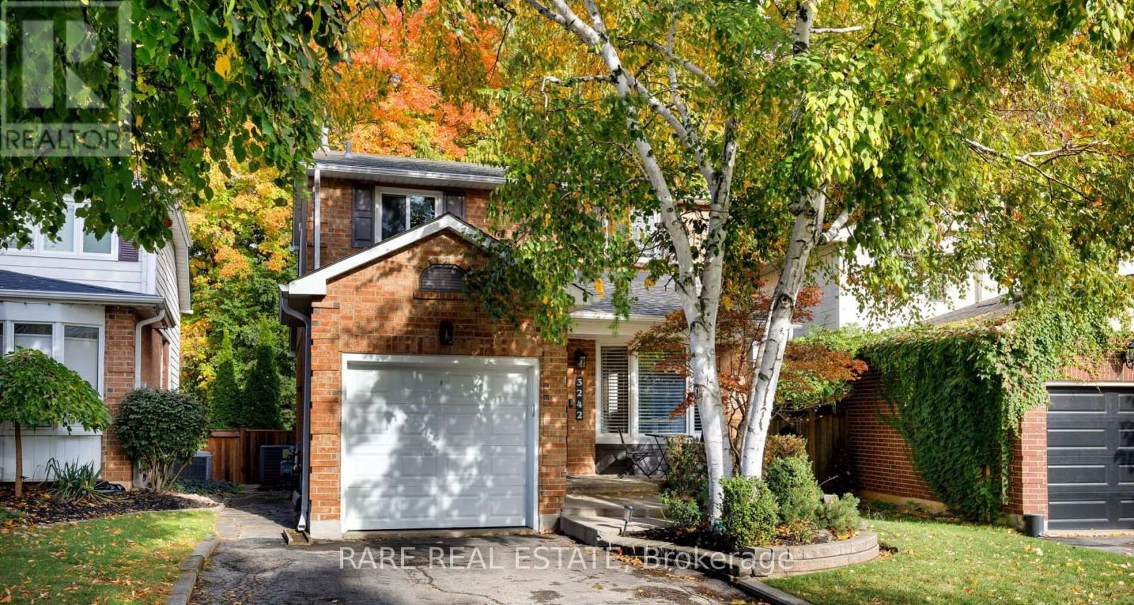 3242 Greenbough Cres, Burlington, ON L7M 3A6