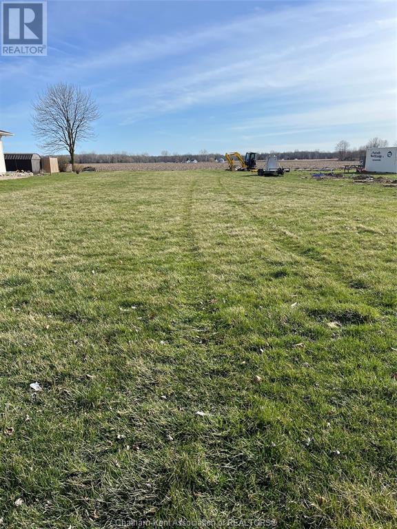7005 Dufferin Ave, Wallaceburg, ON N8A 4N3