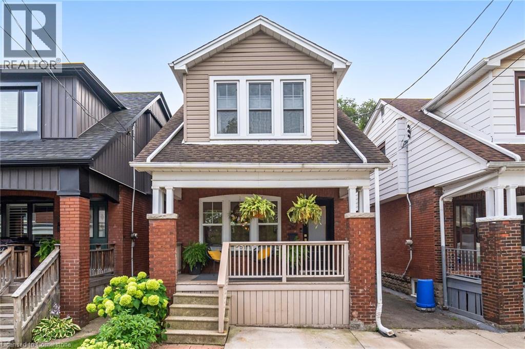 261 Homewood Ave, Hamilton, ON L8P 2M7