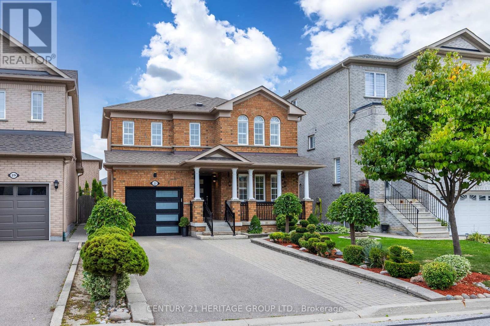 25 Wildberry Cres, Vaughan, ON L4H 2C1