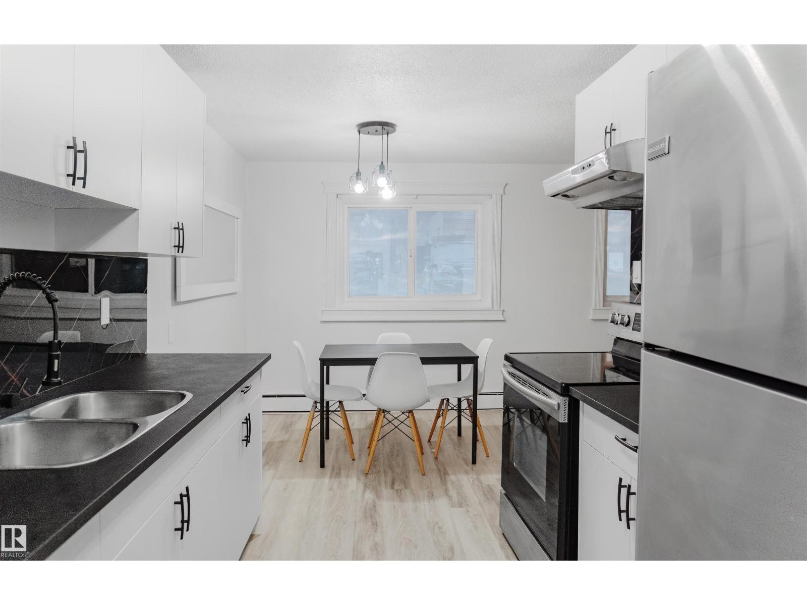 7204 81 Avenue Northwest #107, Edmonton, AB T6B 0E2