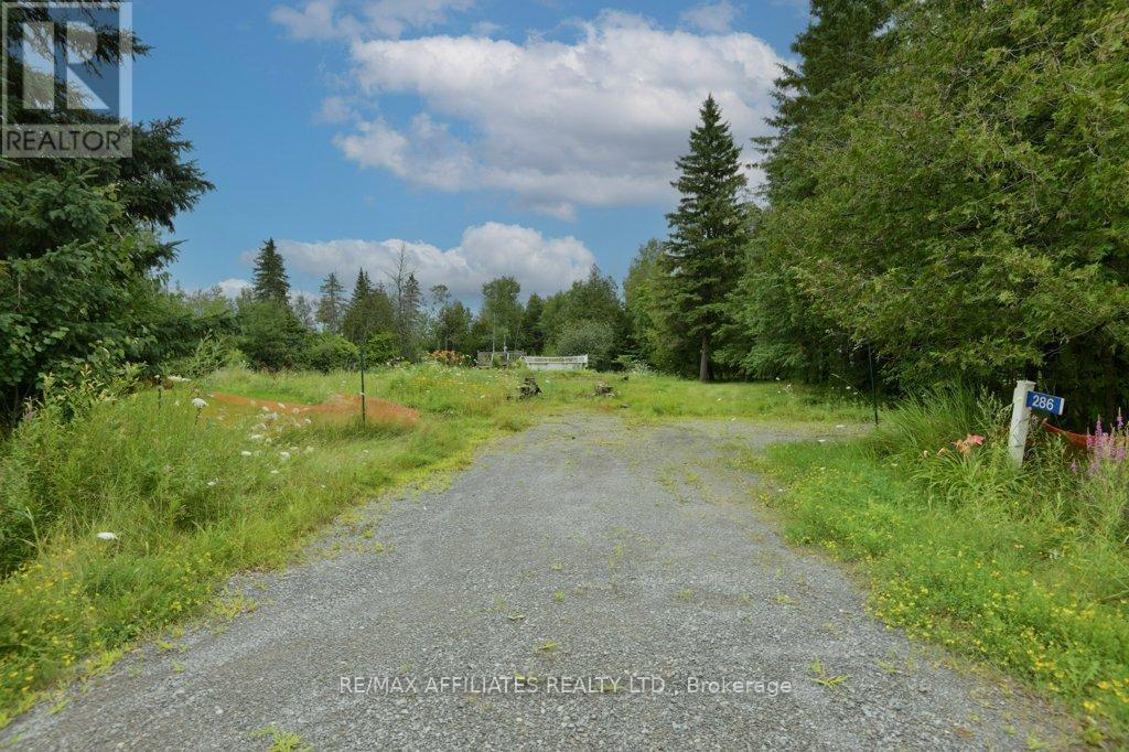 286 Brunton Side Rd, Beckwith, ON K7A 4S7
