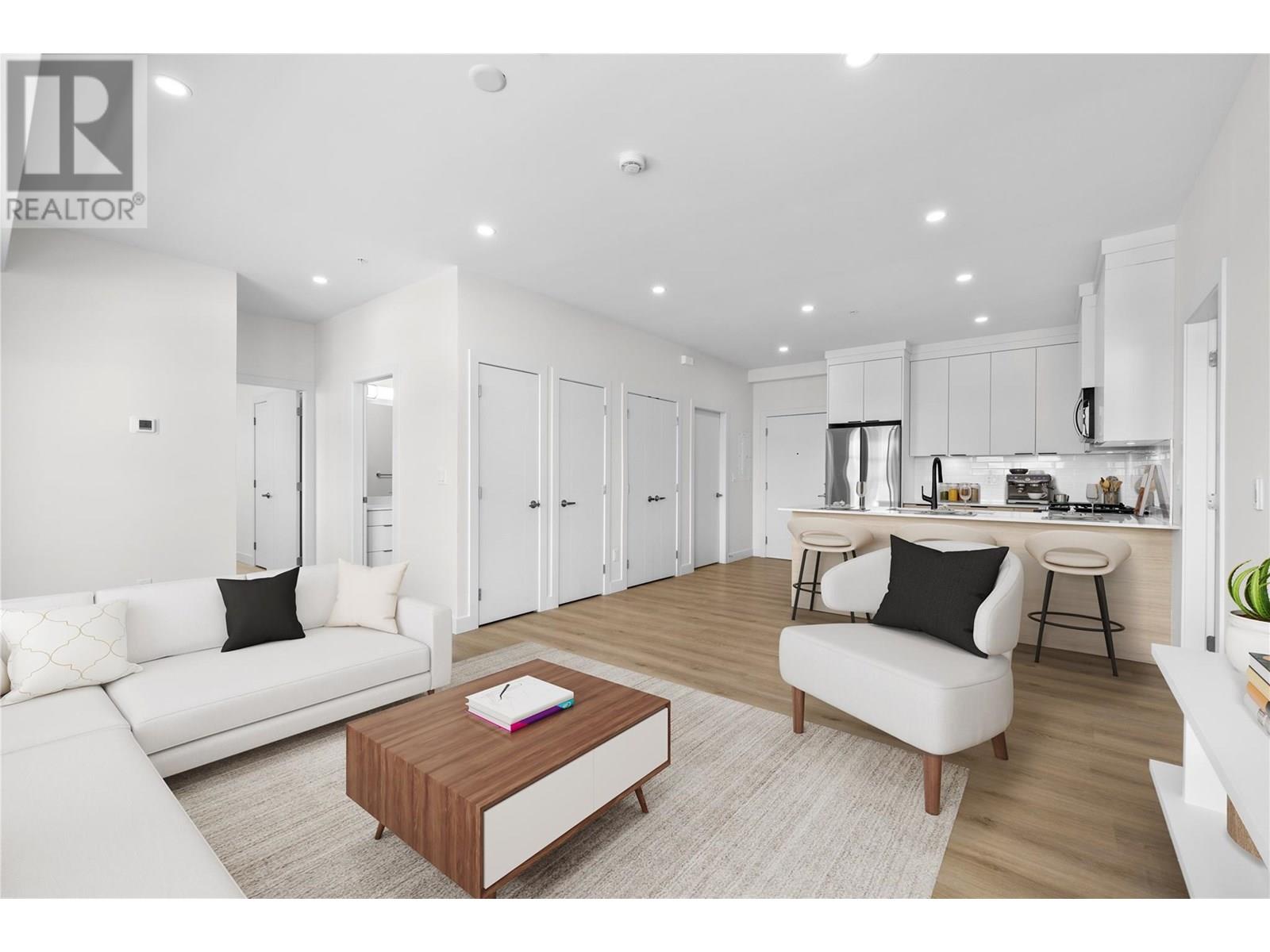 5300 Main Street Unit 203, Kelowna, BC V1W 0C1