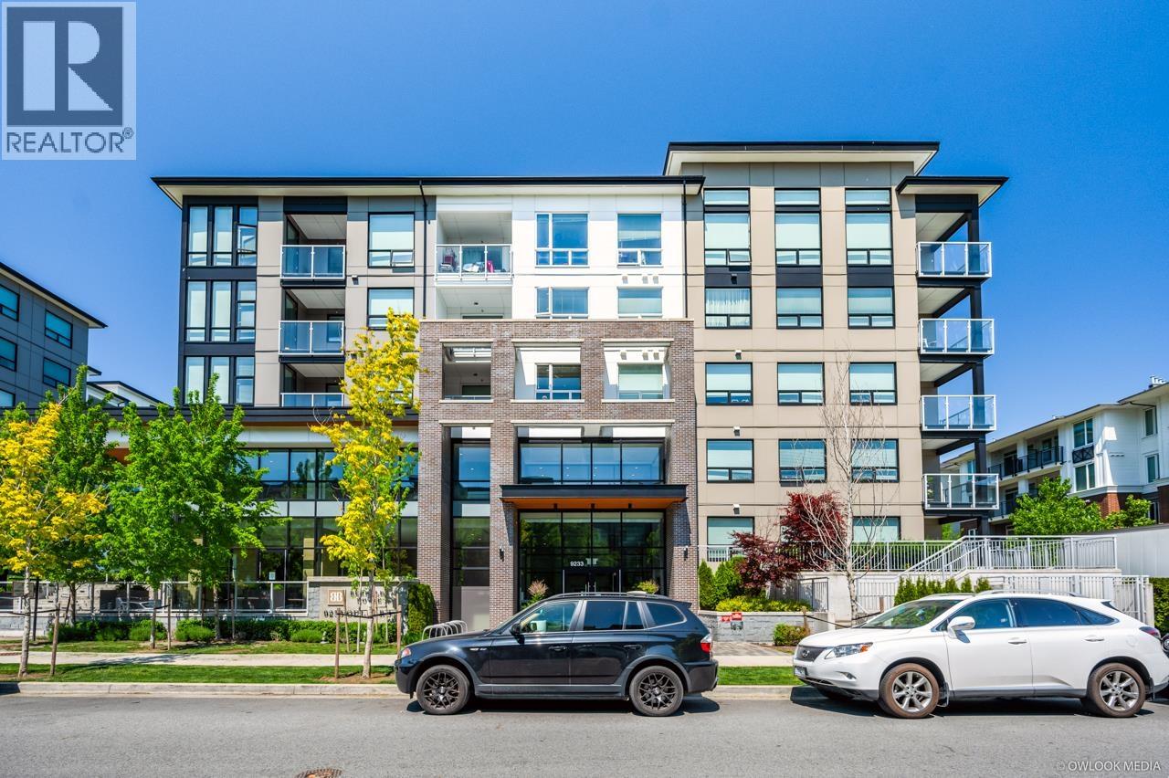 9233 Odlin Road Unit 220, Richmond, BC V6X 0V4