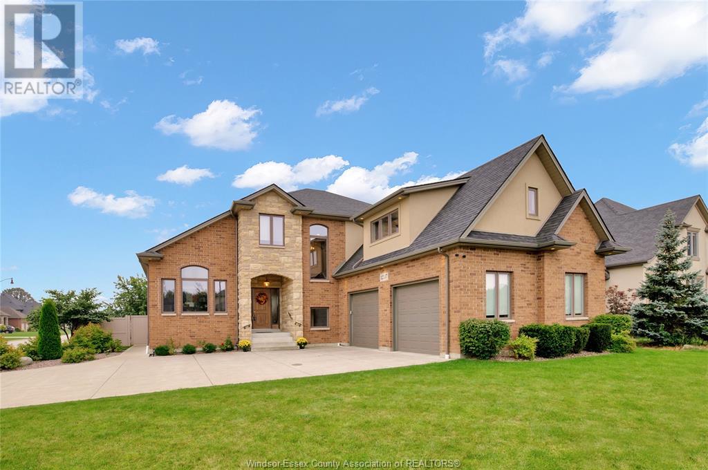 12337 Candlewood Dr, Tecumseh, ON N9K 0A3
