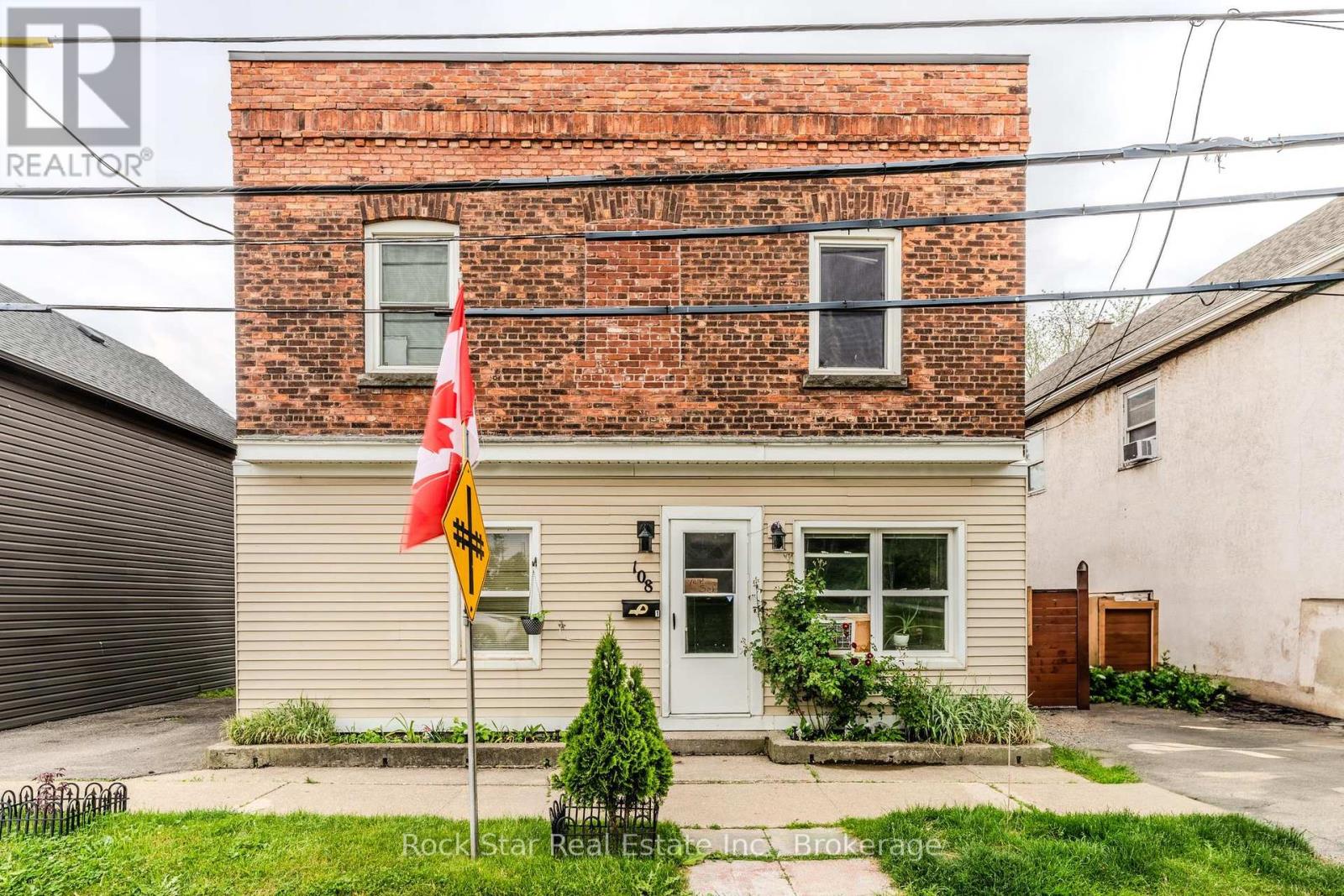 108 Niagara Falls Rd, Thorold, ON L2V 1H4