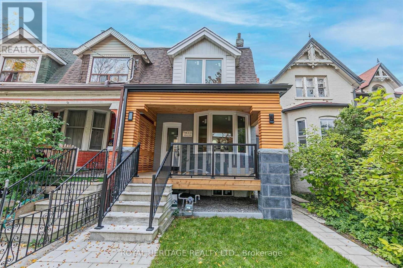 66 Bellevue Ave #a, Toronto, ON M5T 2N4