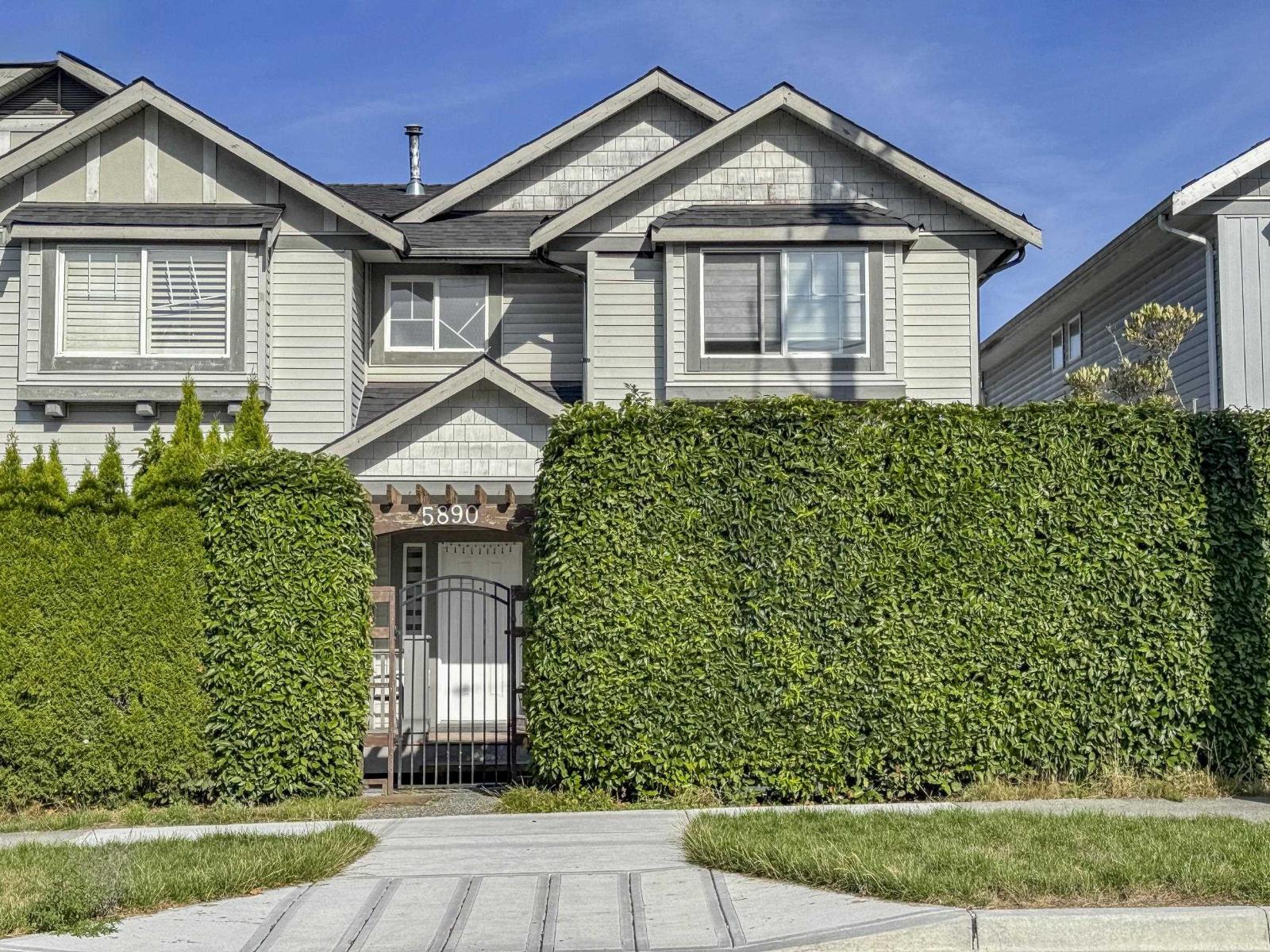 148 Street Unit 5890, Surrey, BC V3S 3B8