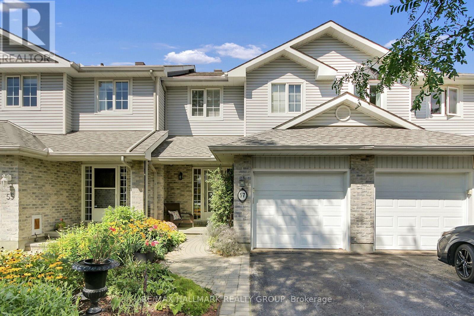 57 Windcrest Ct, Ottawa, ON K2T 1B5