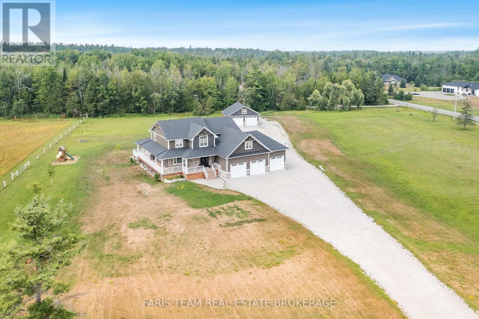 2448 Stockdale Rd, Severn, ON L3V 6P9