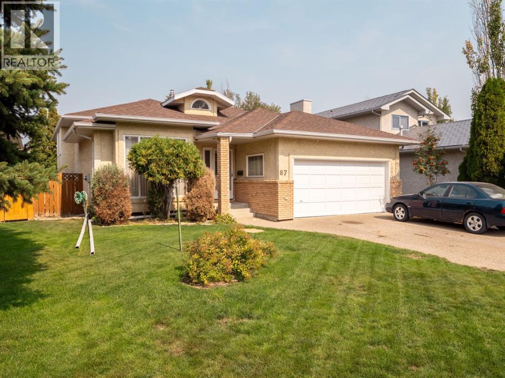 87 Edgewood Blvd W, Lethbridge, AB T1K 5Z5